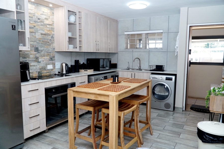 2 Bedroom Property for Sale in Hartenbos Central Western Cape